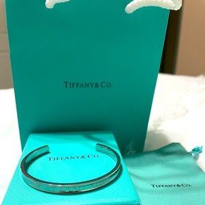 Tiffany 1837 Narrow cuff